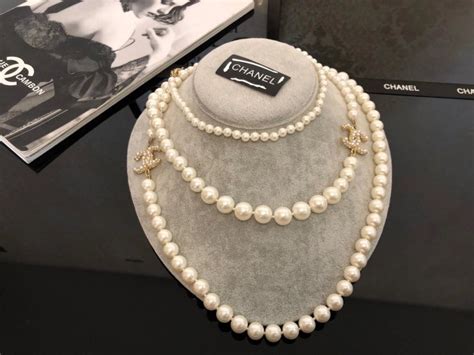 chanel necklace replicas pearls|chanel copy necklace.